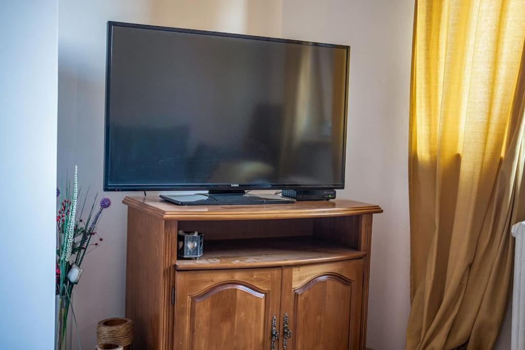 Central Apartment 2Bd Next To Vitosha Bul. Sofia Exterior photo